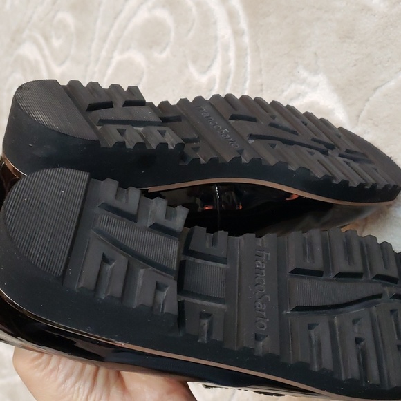 Franco Sarto Cypress Shiny Black Patent Loafers Tread Sole Size 7.5 - Picture 4 of 11